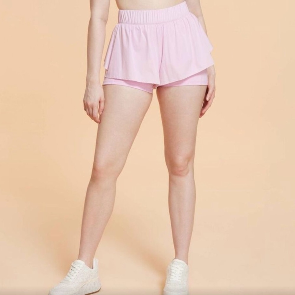 NWT Blogilates -  Ruffle Mid-Rise Shorts 3" Light Pink NWT